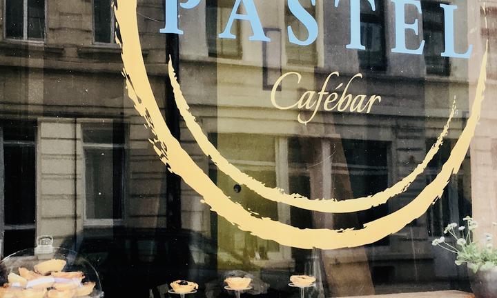 Pastel Cafébar